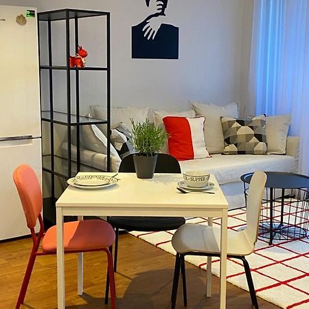 Cozy Red Bulldog Place In Apart-Complex/Pool Varna Esterno foto